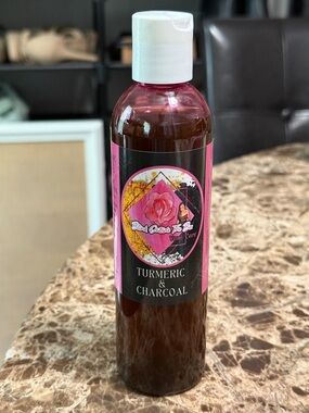 Turmeric & Charcoal Body Wash